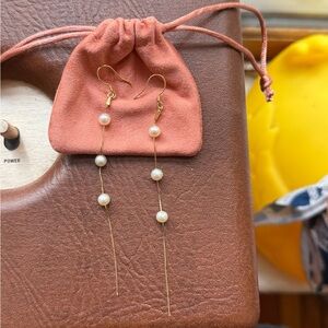 Elegant Gold and Pearl Drop Earrings